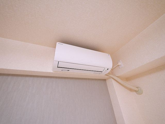 グレースコート恋の窪の設備|エアコン