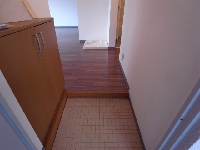 ルナステーションの玄関|洗濯機一望♪