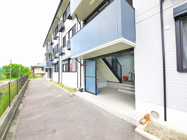 グリーンハイツ梅美台のエントランス