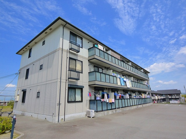 グリーンハイツ梅美台の外観