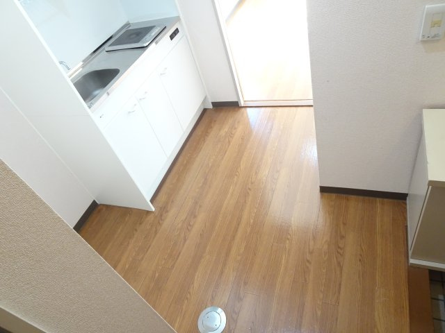 片岡陶光社ビルのキッチン