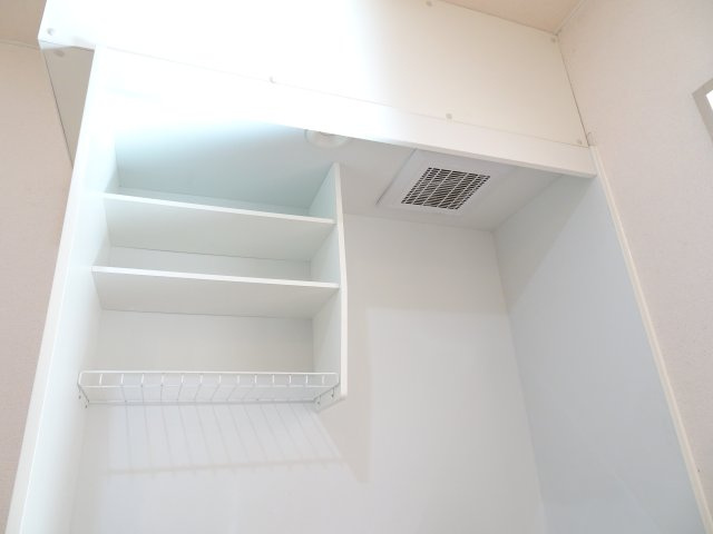 片岡陶光社ビルのキッチン