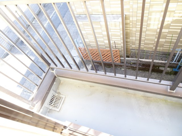 片岡陶光社ビルのバルコニー