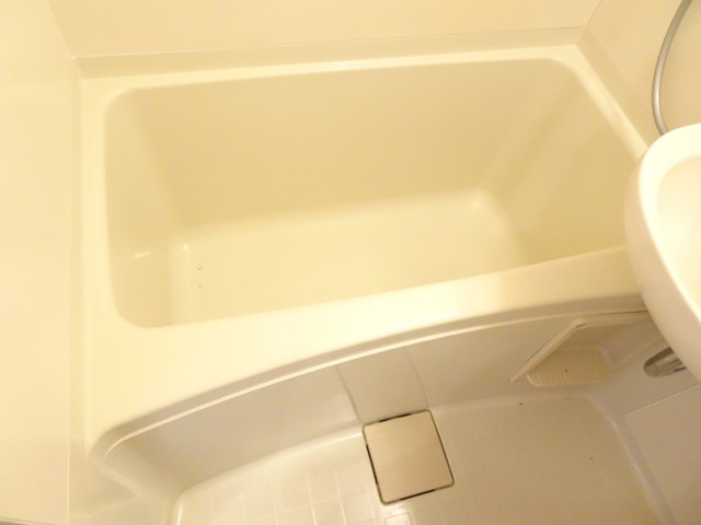 片岡陶光社ビルの浴室