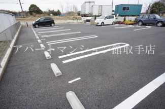 【駐車場】