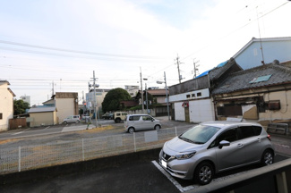 【駐車場】