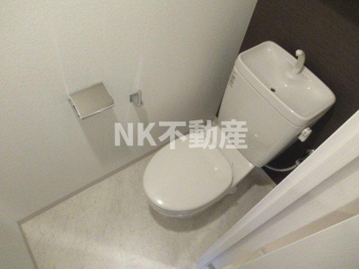 【トイレ】 | ルミエール・フジ（荒本賃貸） | 清潔感のあるトイレです