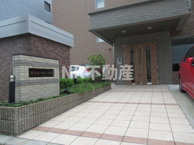 【エントランス】 | ルミエール・フジ（荒本賃貸） | エントランスです