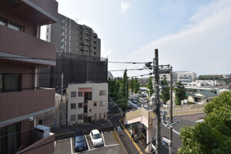 【展望】 | 物件のお問い合わせは、 ０３－６７２１－０８１８までお気軽にどうぞ！
バルコニーからの眺望