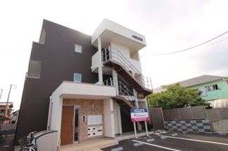 【外観】 | 敷地内駐車場完備してます♪