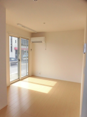 【居間・リビング】 | F・フィールド | 使いやすい居間です