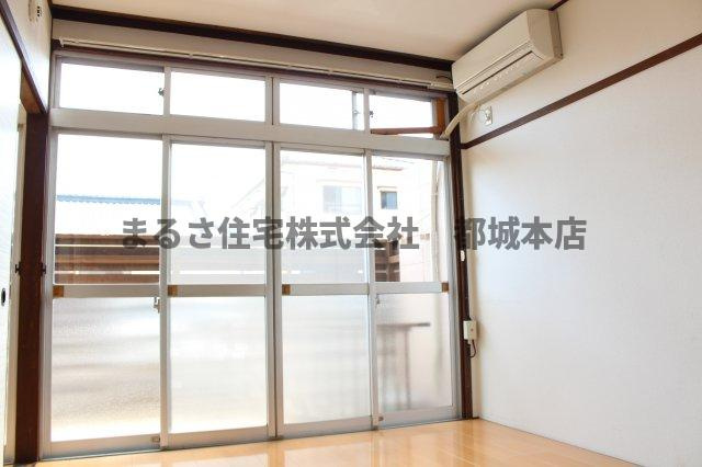 上川東ハイツの洋室