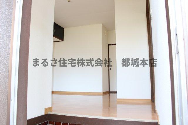 上川東ハイツの玄関