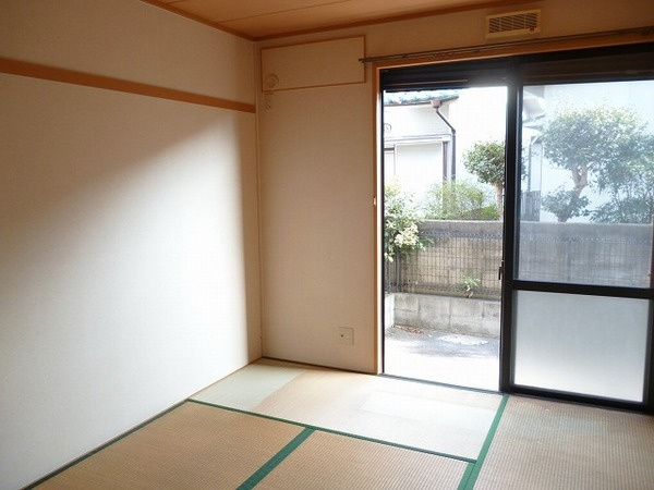 富士ハイツの和室