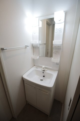 【洗面所】 | AQUE5 | あるととても便利な独立洗面台！