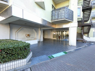 【エントランス】 | 都営浅草線「馬込」駅徒歩3分の好立地！東急大井町線「荏原町」駅徒歩12分！東急池上線「長原」駅徒歩15分の3路線3駅利用可能！