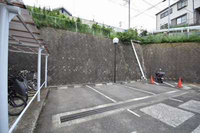 【駐車場】 | ヒルサイド鶴見 | 平置き駐車場