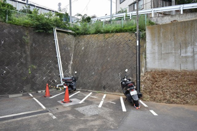 【その他共用部分】 | ヒルサイド鶴見 | バイク置場