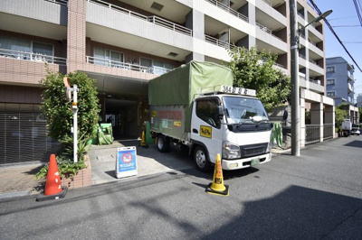 【エントランス】 | 田園調布本町ガーデンハウス | 東急多摩川線「沼部」駅徒歩1分、東急東横線「多摩川」駅徒歩11分と2路線2駅利用可能！