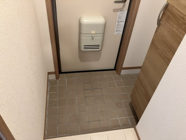 アリスミュールの玄関
