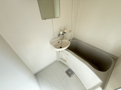 【浴室】 | セラ聖賢（旧カーディナル蒲生）