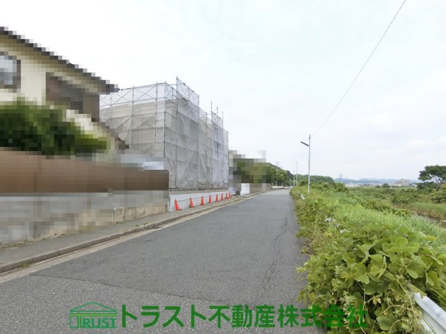 神戸市西区天が岡の前面道路含む現地写真