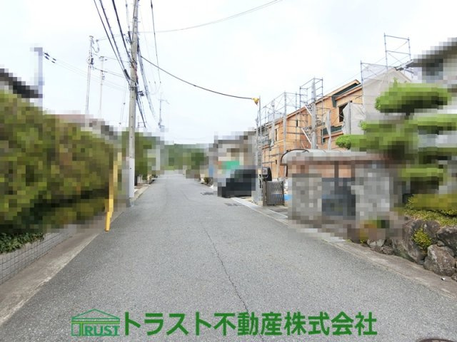 神戸西狩場台新築戸建　1号棟の前面道路含む現地写真