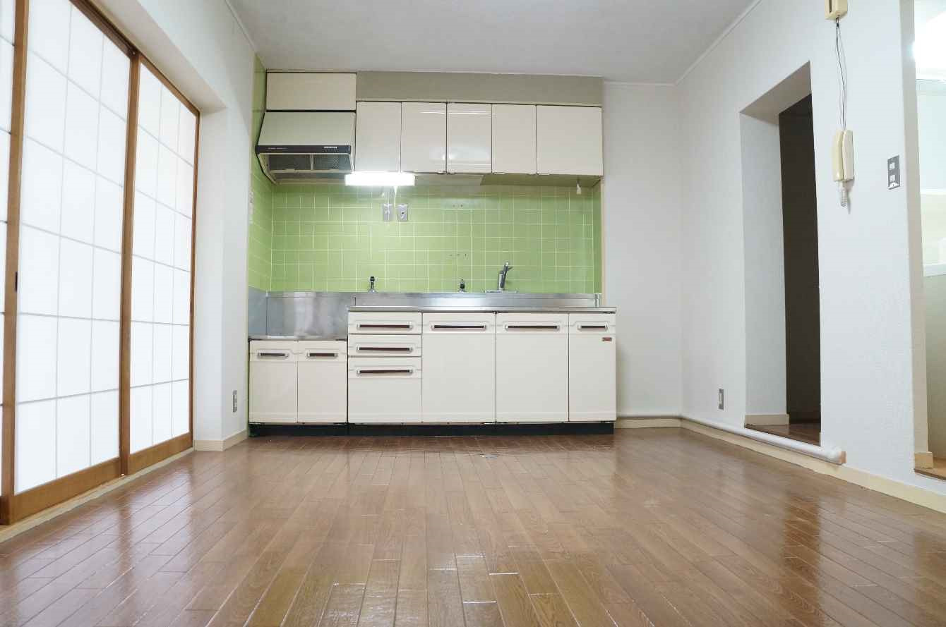 ヴィラ千代田の居間・リビング