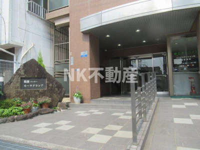 【エントランス】 | 戴慶カーサグラシア（鴻池新田賃貸） | エントランスです