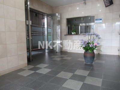 【ロビー】 | 戴慶カーサグラシア（鴻池新田賃貸） | 建物の内部です