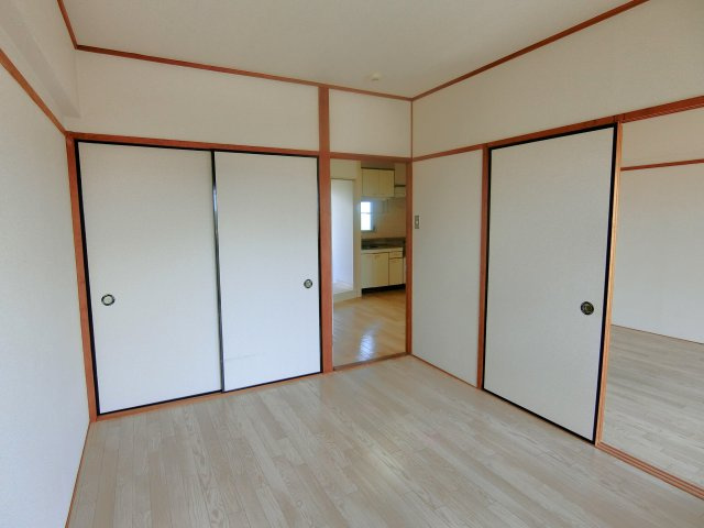 ハイツブライトの洋室