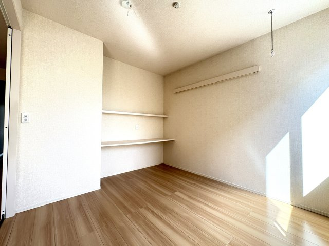 シャイン昭島の寝室
