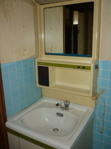 唐津市西旗町のアパートの洗面所
