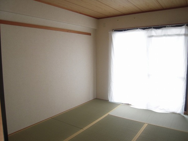 エンジェル尾上の内装