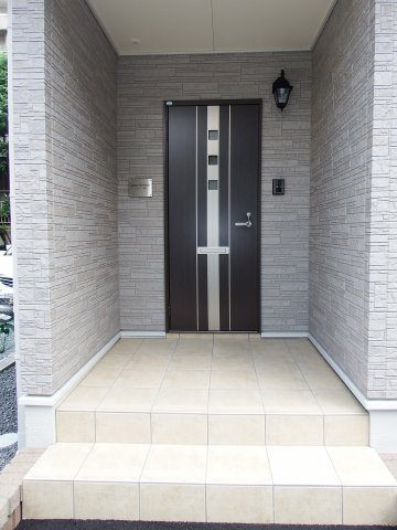 ジェントリー城西のエントランス