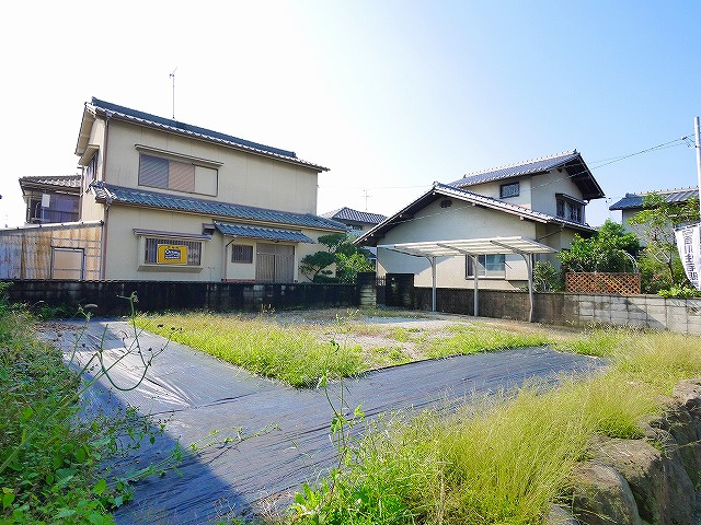 三宅町石見貸家の駐車場