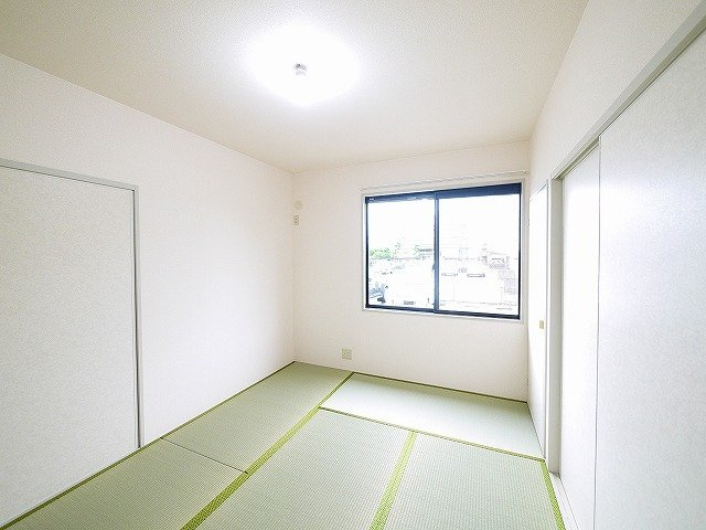 ルミエール千代　Ａの和室|日本らしい落ち着いた雰囲気の和室です