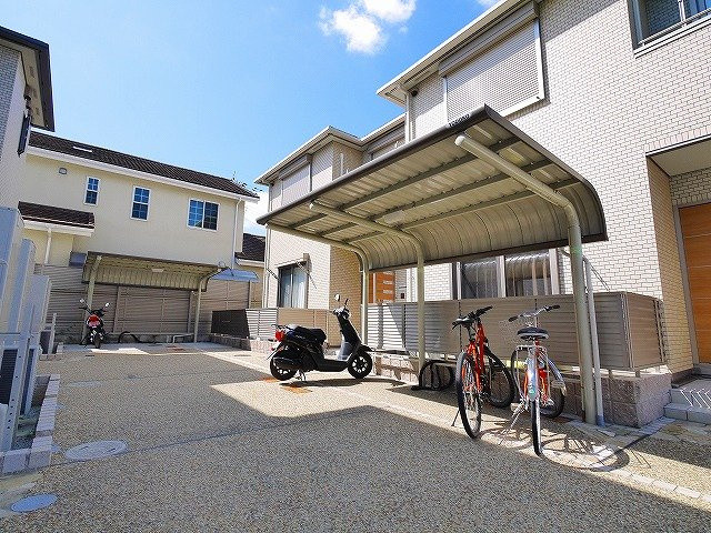 パディフィールドⅠのその他共用部分|出入りがしやすい自転車置き場です