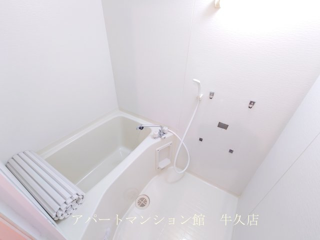 アークグレイスの浴室