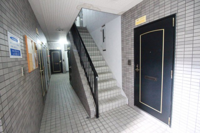 【その他共用部分】 | アーバンコート | 階段