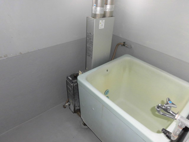 西旗町アパートの浴室