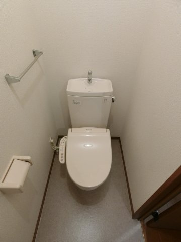 カスタリアのトイレ