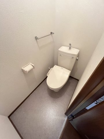 カスタリアのトイレ