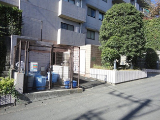 【その他共用部分】 | 敷地内ごみ置き場でごみ出しもらくらく～♪忙しい社会人さんや主婦さんにもうってつけ！