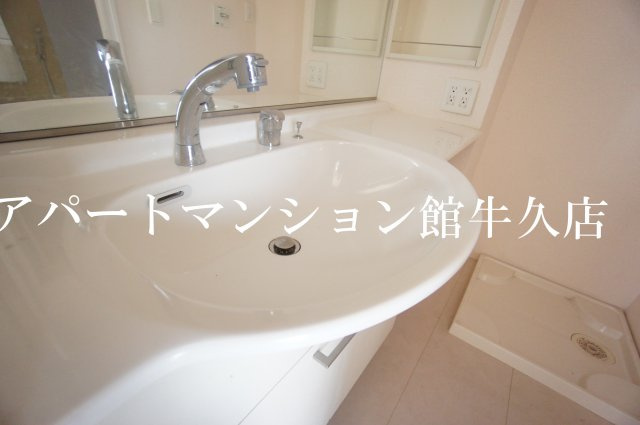 Nadeshikoの独立洗面台