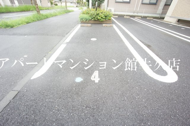 Nadeshikoの駐車場