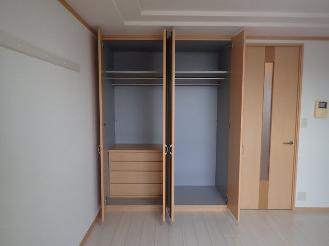 高根ビューハイツの収納