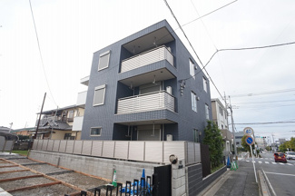 【外観】 | シックに力強い建物です