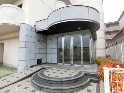 【エントランス】 | パレス深井