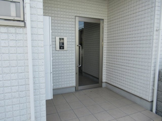 【エントランス】 | 落ち着いたエントランスです